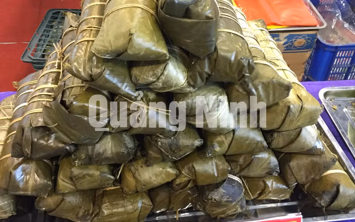 Bánh chưng cơm lông Đầm Hà. Ảnh: Cao Quỳnh