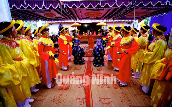 Lễ Hội Đình Vạn Yên. Ảnh: Dương Phượng Đại (CTV)