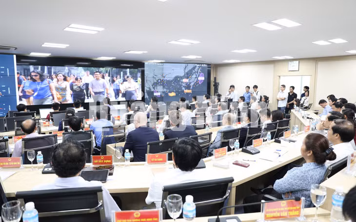 Demo Trung tâm điều hành thông minh tỉnh Quảng Ninh (5-2019). Ảnh: Đỗ Phương