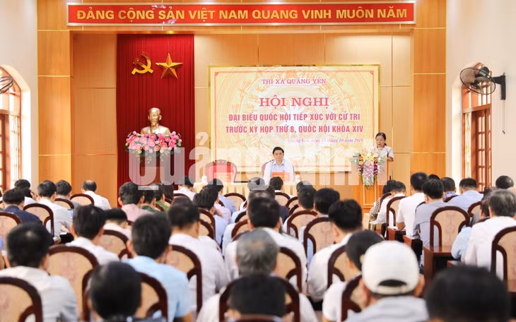Quang cảnh buổi tiếp xúc cử tri (10-2019). Ảnh: Đỗ Phương