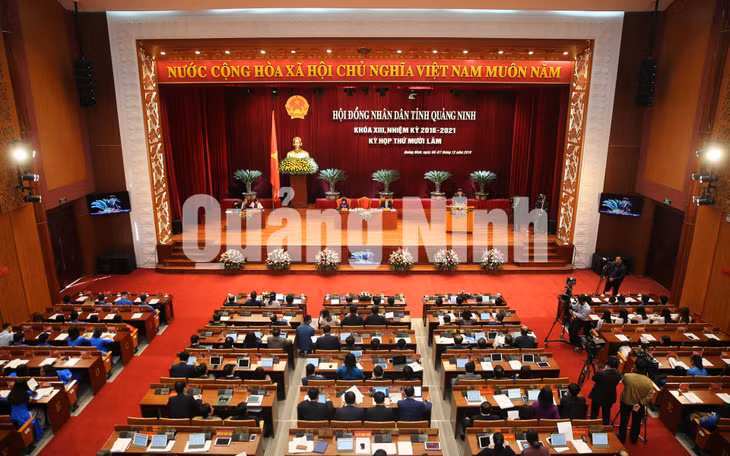 Quang cảnh kỳ họp thứ 15, HĐND Khóa XIII, nhiệm kỳ 2016-2021 (12-2019). Ảnh: Hùng Sơn
