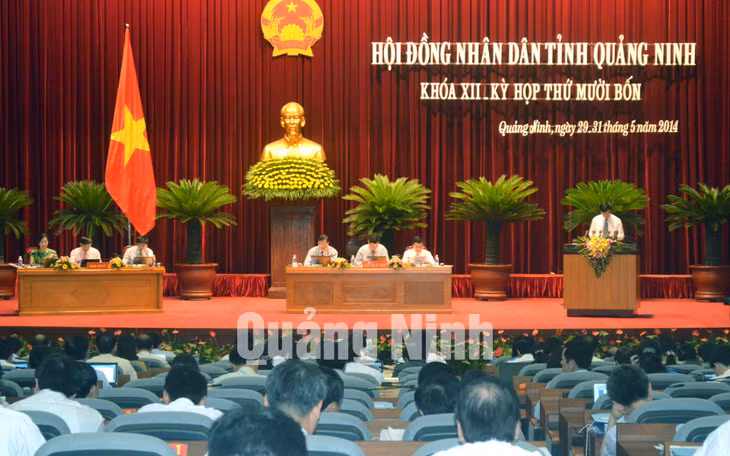 Quang cảnh kỳ họp