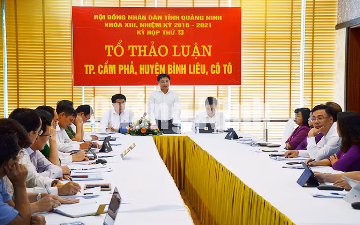 Tổ thảo luận số 4 (7-2019). Ảnh: Đỗ Phương