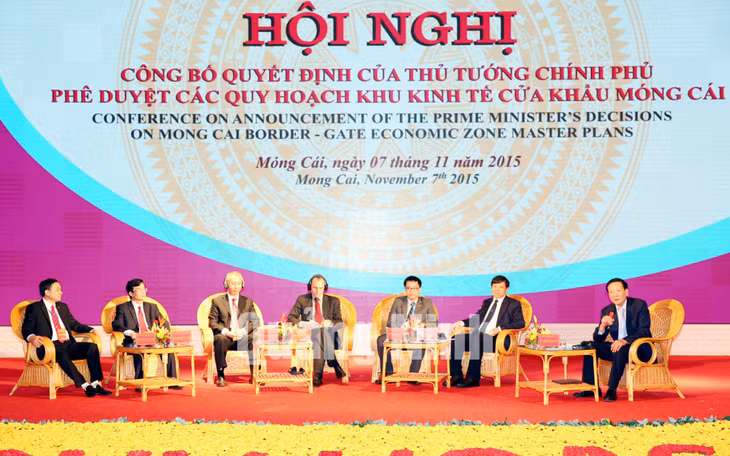 Đại biểu tọa đàm tại Hội nghị.