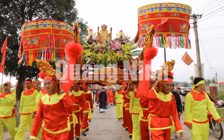 Nghi lễ rước nước được tổ chức trang trọng, hoành tráng (2-2019). Ảnh: Thanh Tùng (CTV)