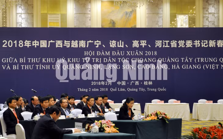 Đồng chí Đỗ Thị Hoàng báo cáo khái quát kết quả thực hiện Biên bản hội đàm năm 2017 và đề xuất nội dung hợp tác hữu nghị trong năm 2018 (2-2018). Ảnh: Hồng Nhung