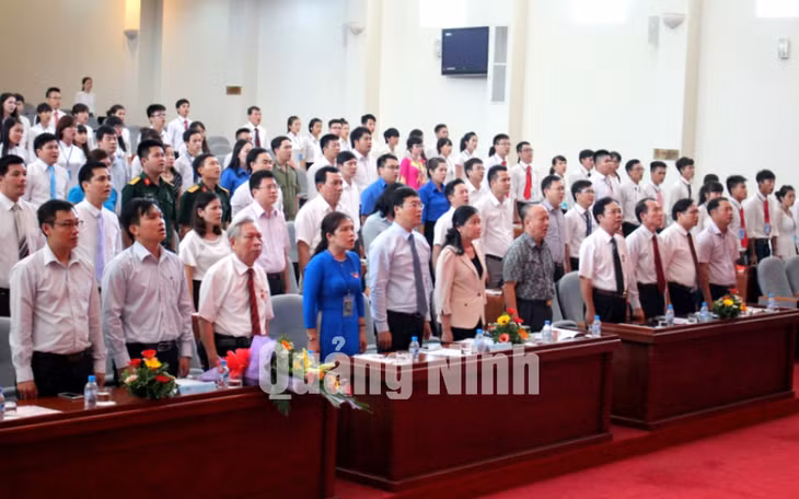 Các đại biểu Trung ương và lãnh đạo tỉnh tới dự Đại hội.