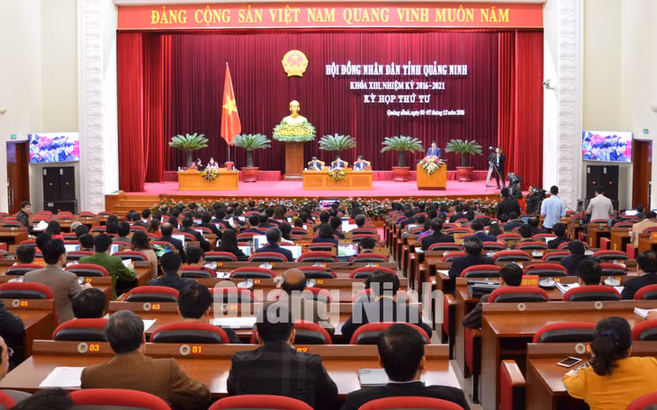 Quang cảnh kỳ họp.
