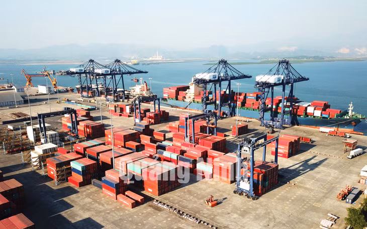 Cảng CICT Cái Lân (12-2019). Ảnh: Đỗ Phương.