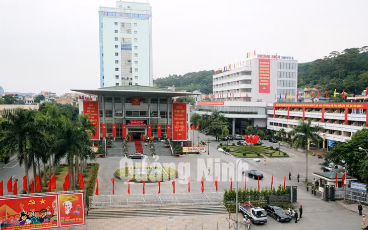 Đại hội Đảng bộ tỉnh Quảng Ninh lần thứ XIV, nhiệm kỳ 2015 - 2020, tháng 10-2015 ảnh 15