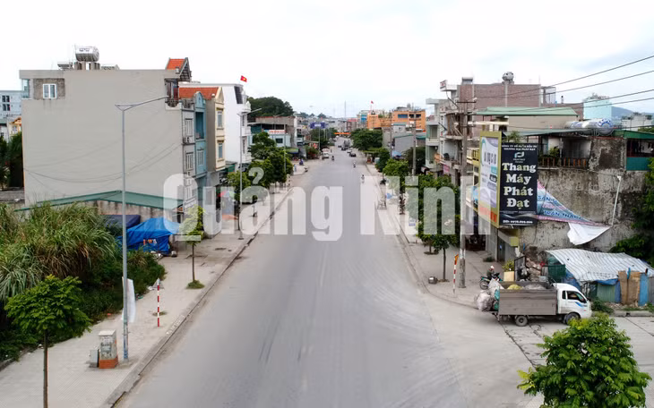 Tỉnh lộ 337, đoạn qua phường Cao Xanh (TP Hạ Long). Ảnh: Khánh Giang