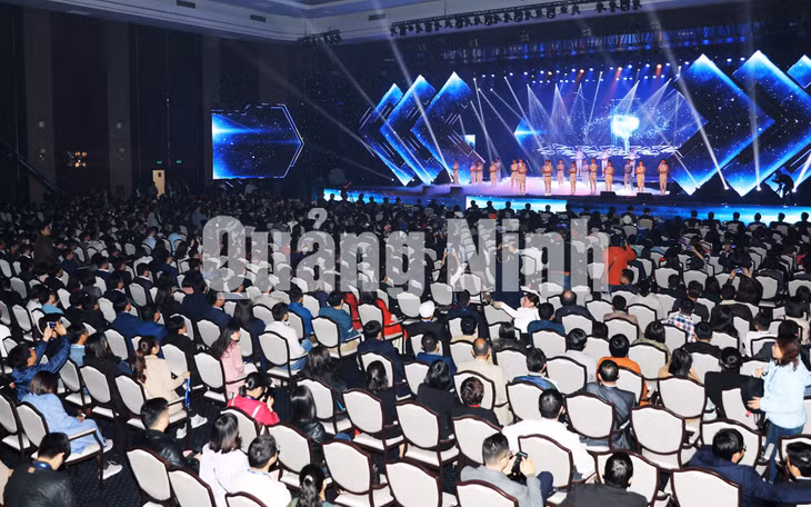 Quang cảnh lễ khai mạc (12-2019). Ảnh: Đỗ Phương