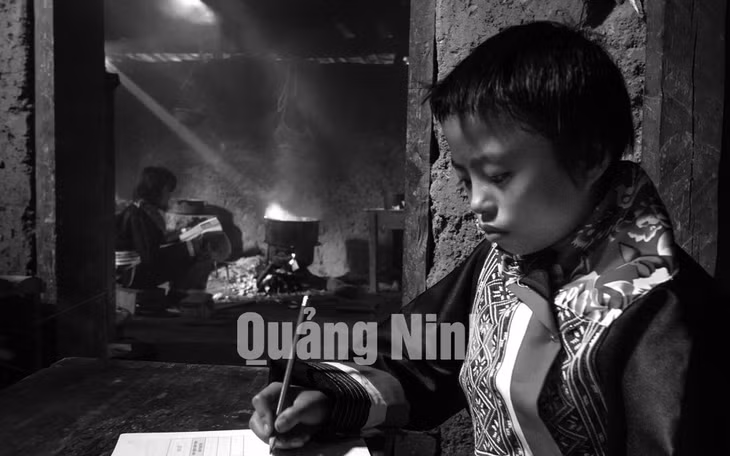 Ôn bài (huyện Bình Liêu). Ảnh: Thành Chung