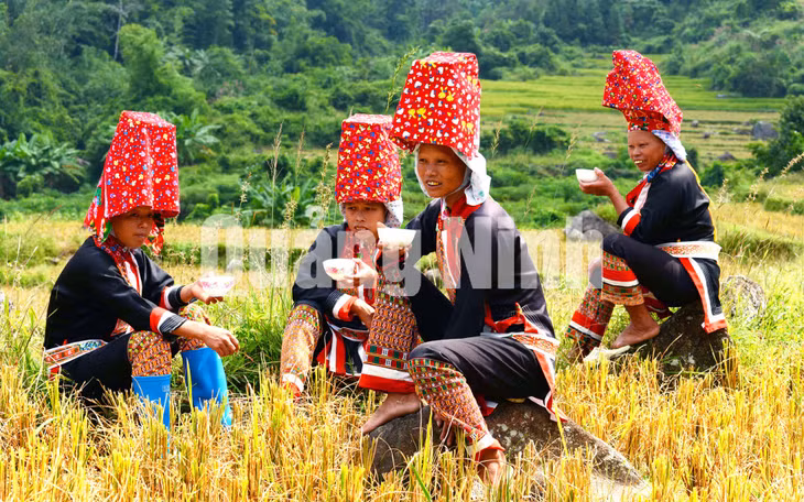 Phút giải lao (12-2019). Ảnh: NSNA Nguyễn Khắc Đạm