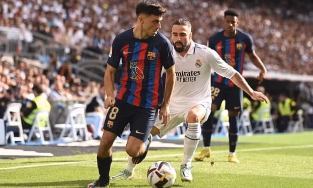 Barca và Real Madrid vẫn giữ ý định tham dự Super League.