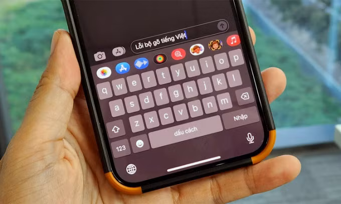 iOS 16.0.3 bị lỗi bộ gõ tiếng Việt. Ảnh: Tuấn Hưng