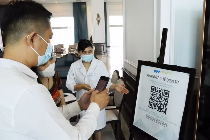 Khách sạn FLC Grand Hạ Long yêu cầu tất cả du khách thực hiện khai báo y tế. (Ảnh chụp ngày 21/9/2021)