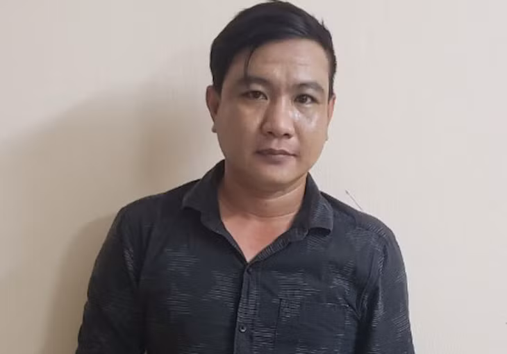 Hậu tại cơ quan điều tra.