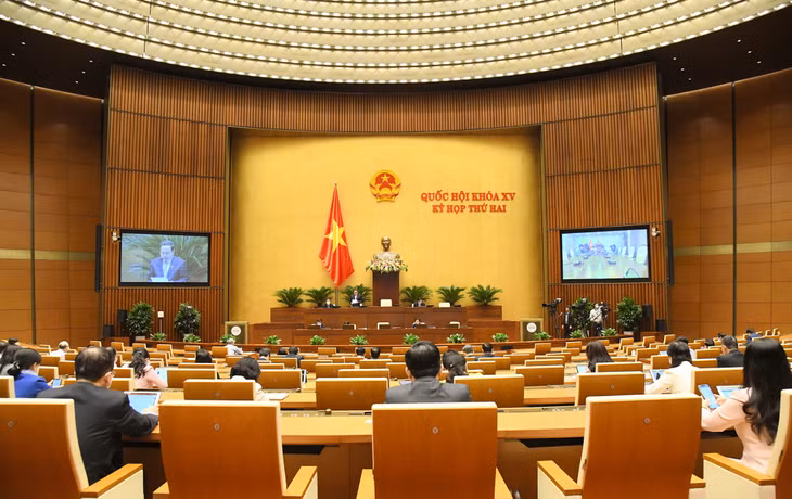 uốc hội thảo luận trực tuyến về dự á