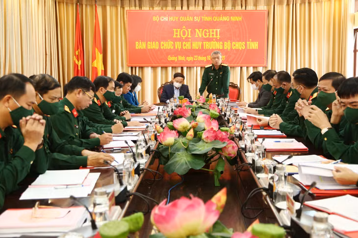Trung tướng Nguyễn Quang Ngọc, Ủy viên Trung ương Đảng, Tư lệnh Quân khu 3, phát biểu chỉ đạo tại hội nghị.