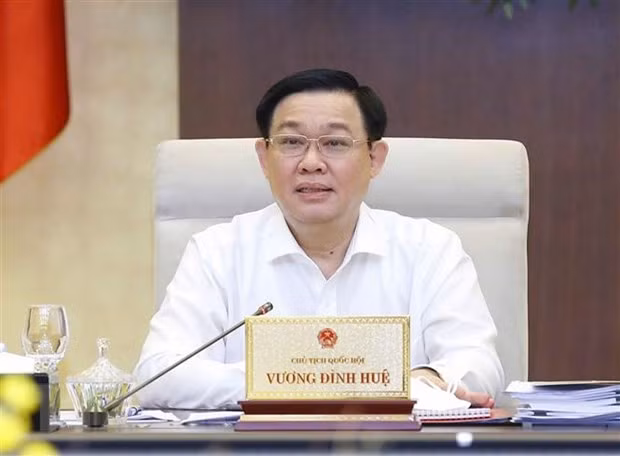 Sau 17 nam thi hanh Luat Thi dua, khen thuong: Boc lo nhieu bat cap hinh anh 1