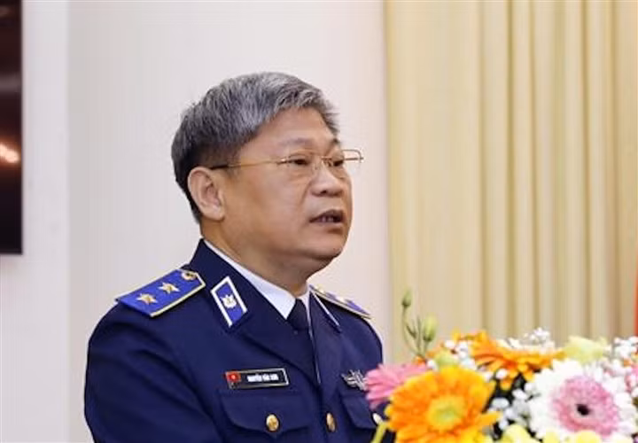Trung tướng Nguyễn Văn Sơn bị kỷ luật bằng hình thức cách chức Tư lệnh Cảnh sát biển Việt Nam.