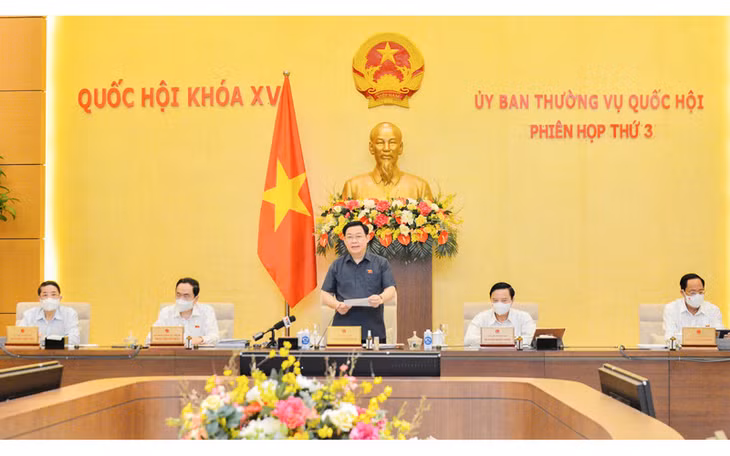 Chủ tịch Quốc hội Vương Đình Huệ phát biểu khai mạc phiên họp thứ 3 của Ủy ban Thường vụ Quốc hội. (Ảnh: quochoi.vn)
