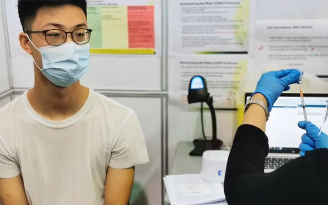 Các vaccine ngừa COVID-19 hiện nay vẫn có tác dụng ngăn ngừa với các biến chủng của SARS-CoV-2.