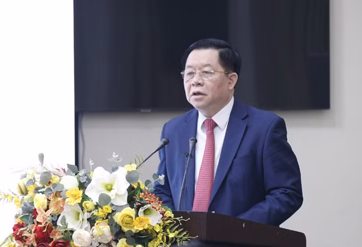 Trưởng Ban Tuyên giáo Trung ương Nguyễn Trọng Nghĩa chỉ đạo Hội thảo.Ảnh:VGP/Nguyễn Hoàng