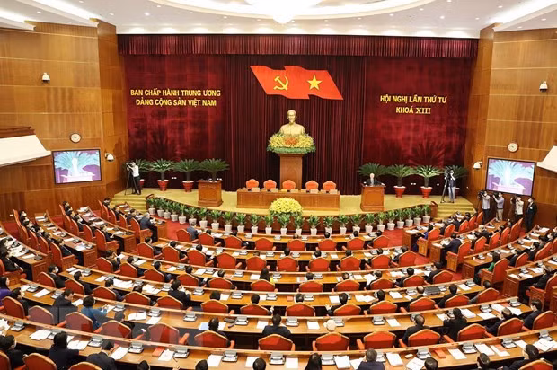 Hoi nghi Trung uong 4: Dap ung niem tin va ky vong cua nhan dan hinh anh 2