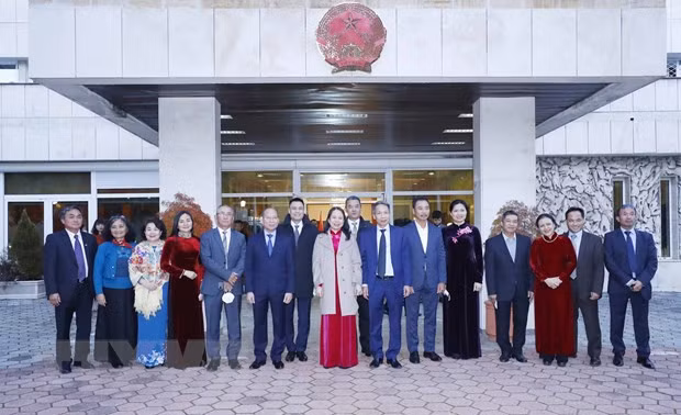 Pho Chu tich nuoc Vo Thi Anh Xuan tham chinh thuc Bulgaria hinh anh 4