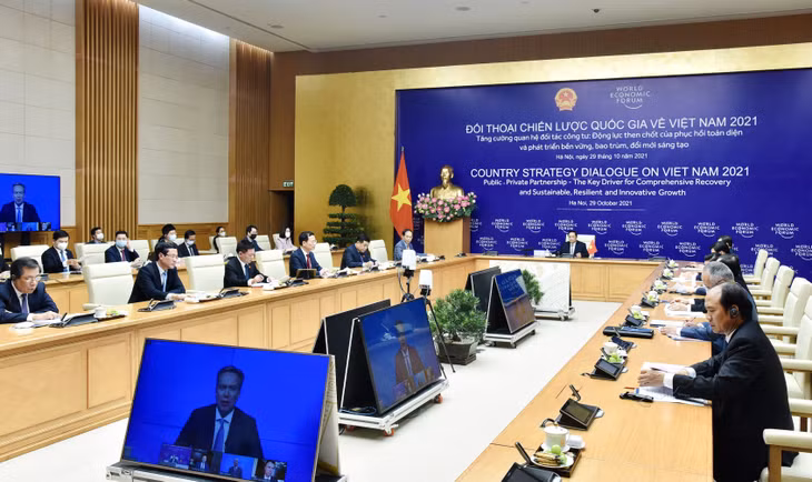 Giáo sư Klaus Schwab, Nhà sáng lập và Chủ tịch điều hành WEF và Thủ tướng Phạm Minh Chính đồng chủ trì Đối thoại Chiến lược quốc gia Việt Nam – WEF lần đầu tiên bằng hình thức trực tuyến với chủ đề “Tăng cường quan hệ đối tác công tư: Động lực then chốt của phục hồi toàn diện và phát triển bền vững, bao trùm và đổi mới sáng tạo”. Ảnh VGP/Nhật Bắc Giáo sư Klaus Schwab, Nhà sáng lập và Chủ tịch điều hành WEF và Thủ tướng Phạm Minh Chính đồng chủ trì Đối thoại Chiến lược quốc gia Việt Nam – WEF lần đầu tiên bằng hình thức trực tuyến với chủ đề “Tăng cường quan hệ đối tác công tư: Động lực then chốt của phục hồi toàn diện và phát triển bền vững, bao trùm và đổi mới sáng tạo”. Ảnh VGP/Nhật Bắc