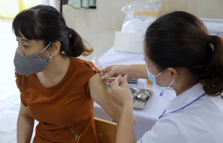 Kỹ thuật tiêm, liều lượng tiêm được đảm bảo tốt, tạo tâm lý thoải mái cho người dân khi được tiêm.