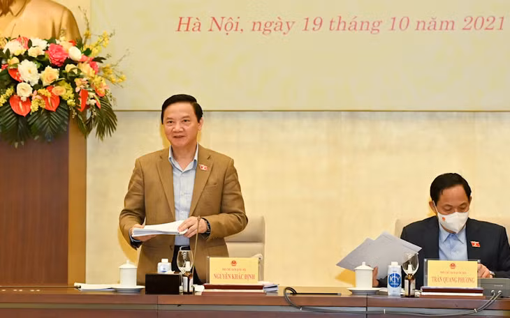 Phó Chủ tịch Quốc hội Nguyễn Khắc Định phát biểu ý kiến tại phiên họp. Ảnh: Duy Linh