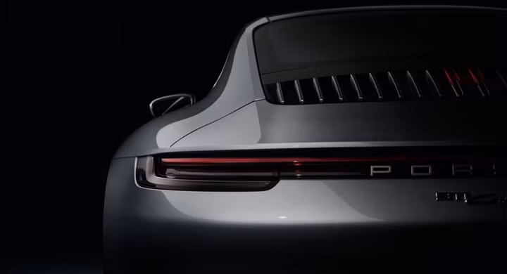 Porsche sẽ ra mắt 911 chạy điện ảnh 1