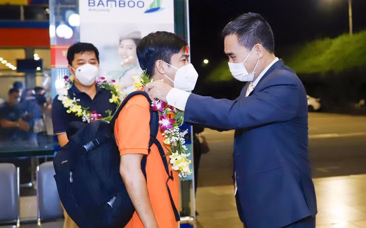 Quảng Bình đón đoàn khách du lịch đầu tiên sau khi giãn cách ảnh 1