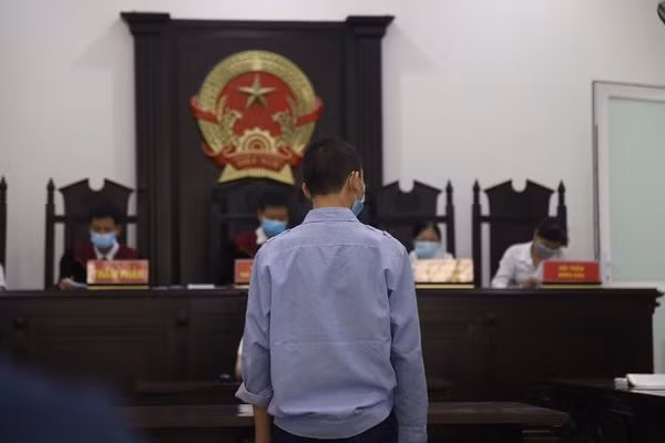 Nhát dao giết bạn và nỗi ám ảnh suốt đời của cậu học sinh lớp 9
