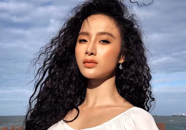 Nữ diễn viên bị phạt 7,5 triệu đồng vì đưa tin sai sự thật. (Ảnh: Fanpage Angela Phương Trinh)