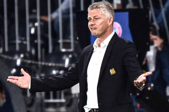 HLV Solskjaer thiếu đẳng cấp và cá tính.