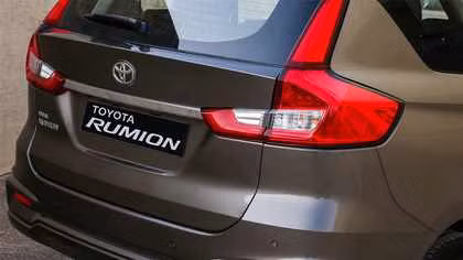 Thiết kế đuôi xe của Toyota Rumion