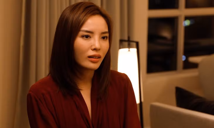 Trong phim Tết "Bộ tứ báo thủ", Kỳ Duyên vào vai Karen, một cô gái có trong tay nhan sắc, tiền bạc, quyền lực nhưng tâm lý lại bất ổn.