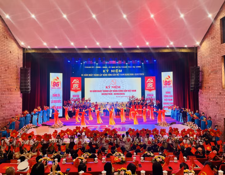 Các tiết mục nghệ thuật đặc biệt tại Lễ kỷ niệm với chủ đề “Đảng là niềm tin sáng mãi”.