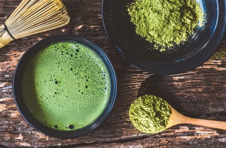 Uống trà matcha là thói quen tốt cho làn da.