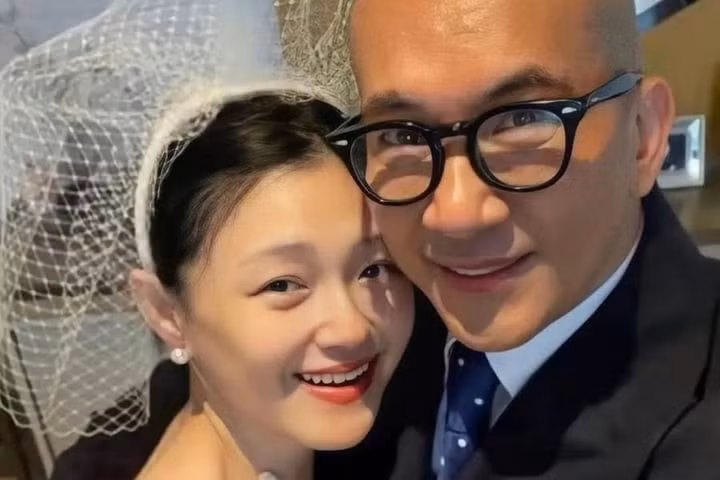 DJ Koo đau khổ tột độ sau cái chết đột ngột của vợ.