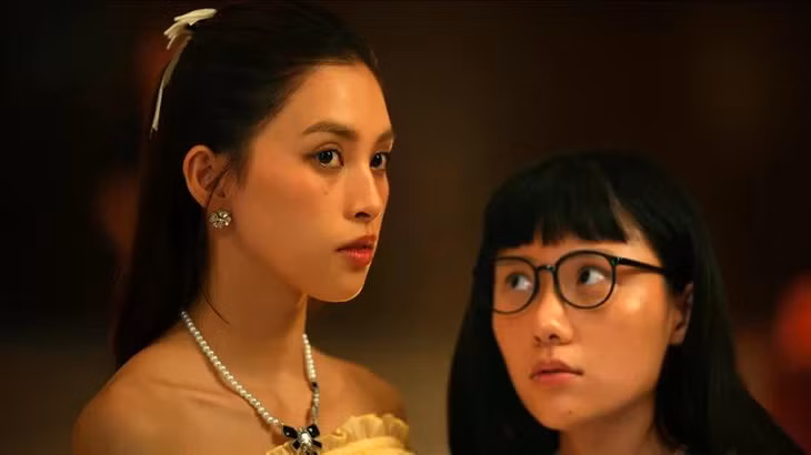 Tiểu Vy và Uyển Ân.