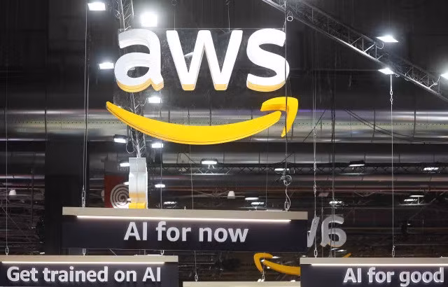 Amazon đặt cược lớn vào AI - Ảnh 1.