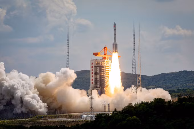 Tên lửa Trường Chinh 6A phóng hồi tháng 8/2024, mang theo vệ tinh phục vụ SpaceSail. Ảnh: CGWIC