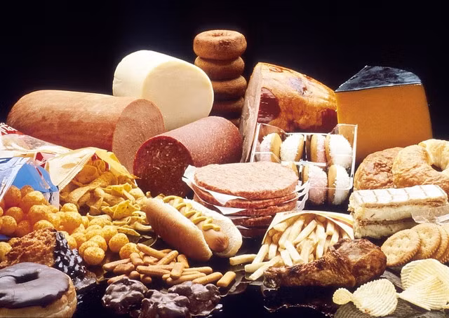 Thực phẩm siêu chế biến thường được thêm nhiều hóa chất.