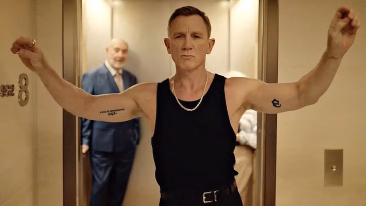 Daniel Craig có màn diễn xuất đột phá trong Queer, từ sau series 007, ông luôn nhận những vai diễn thử thách - Ảnh: Belvedere