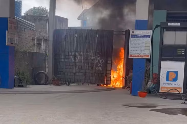 Hiện trường vụ cháy. Ảnh: Cắt từ clip